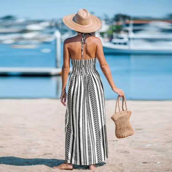 Cupshe Black and White Maxi Dress - Picture 3 of 5